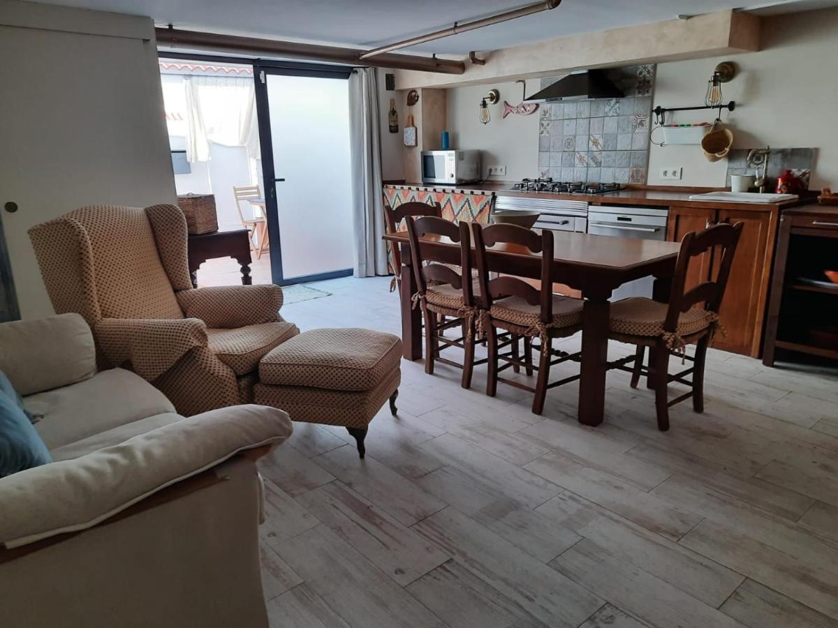 Un Apartamento Vacacional Con Detalles De Un Hogar Mairena del Aljarafe Dış mekan fotoğraf